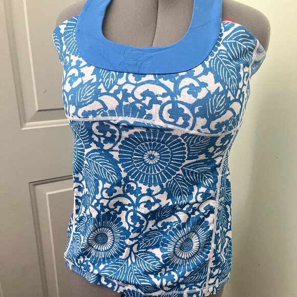 Lululemon Scoop Neck Tank Beachy Floral White Porcelaine SZ 12 - Picture 1 of 6